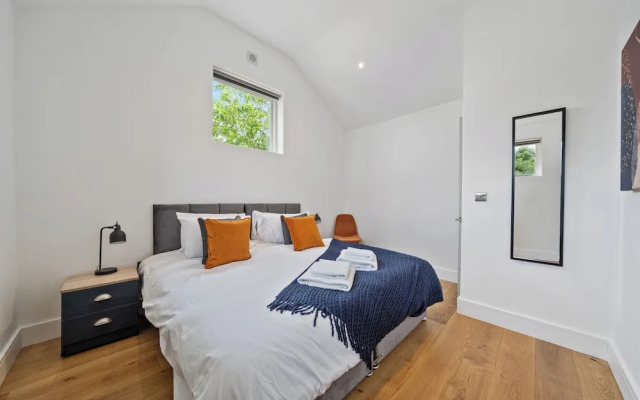 Sebright House