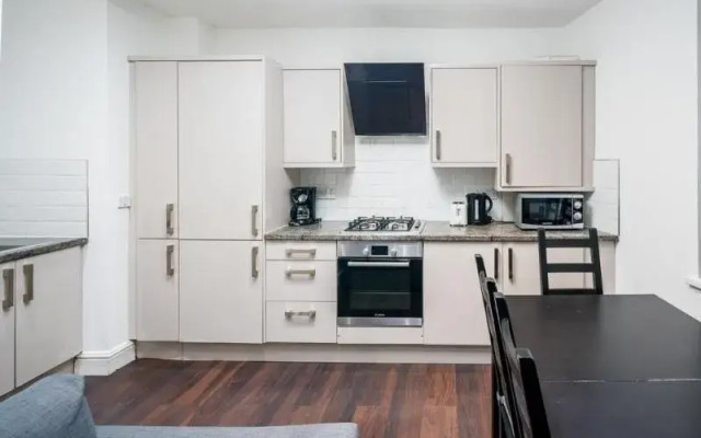 OYO Home 109 Old Nichol Street