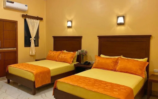 Hostal California Inn