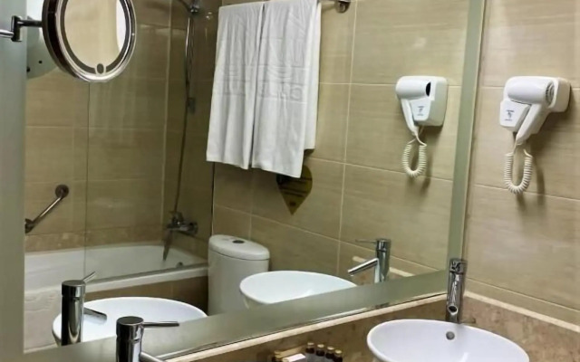 Maxi Park Hotel & Spa