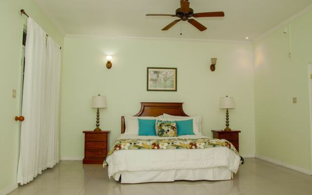 3 bdrm Town House at Runaway Bay