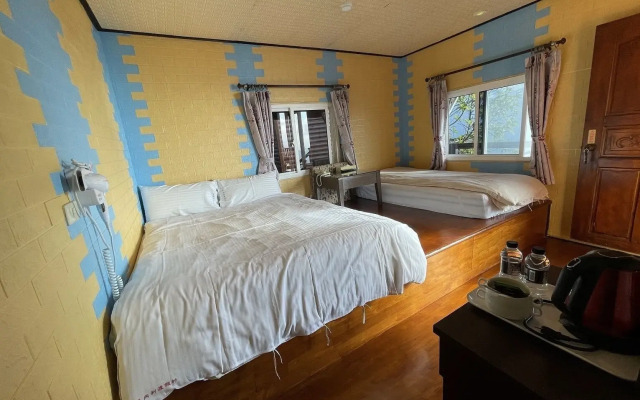 Emmanuel Farm House