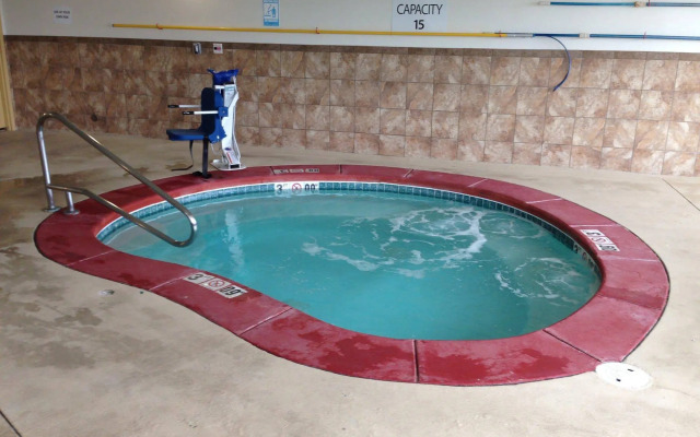 Holiday Inn Express & Suites Nampa - Idaho Center by IHG