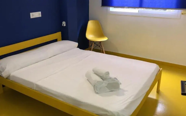Click & Room