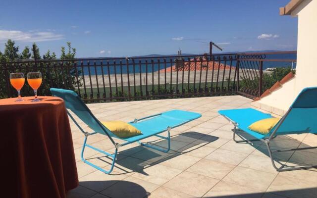 Big 4-bedroom apartment Perica, Podstrana