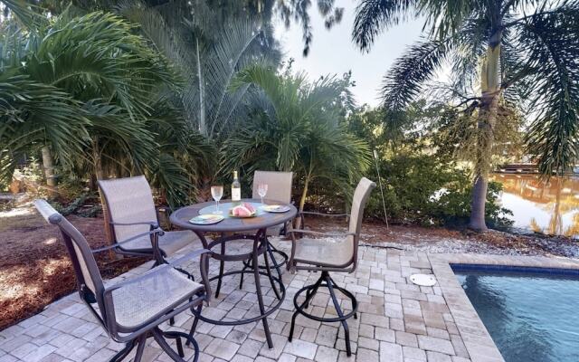 Peacock Bungalow - Left