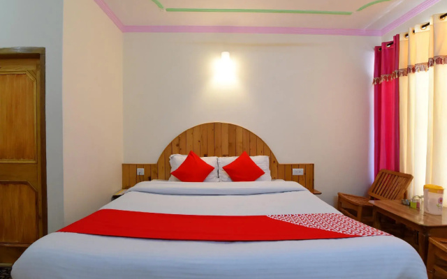 Hotel Thakur