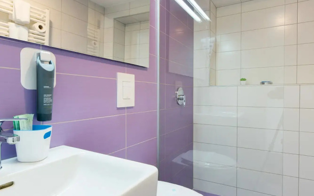 Tia Apartments and Rooms