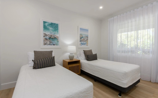 Mandalay Luxury Beachfront Apartments