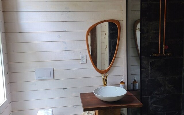 The Treetop Hideaways at Ruby Falls