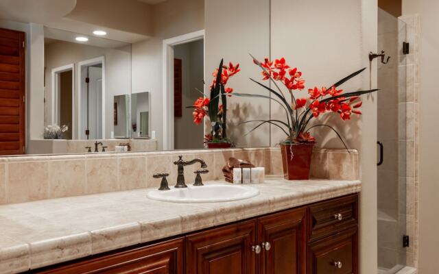 Serenity in the Desert Five Bedroom House