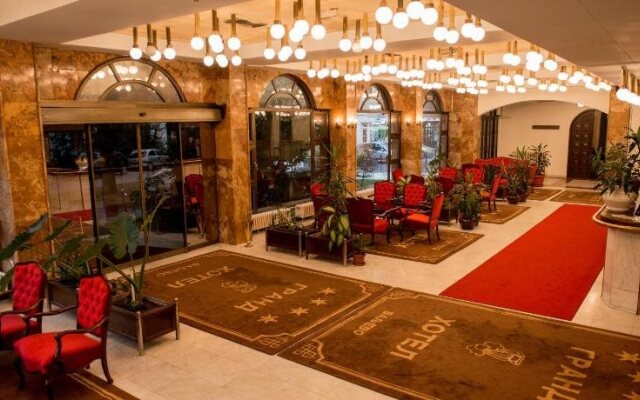 Hotel Grand