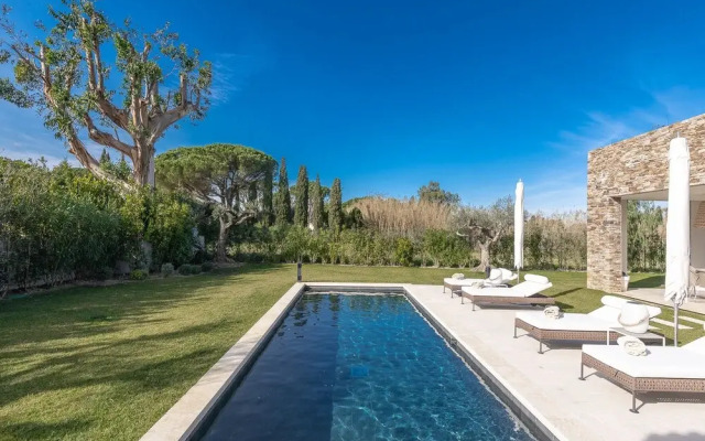 Villa Azalea by The Pearls Collection