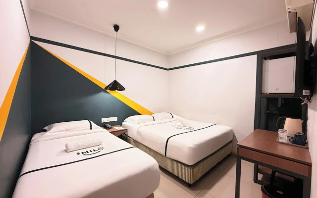 Smile Hotel Serdang South City