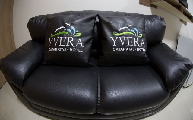 Yvera Cataratas