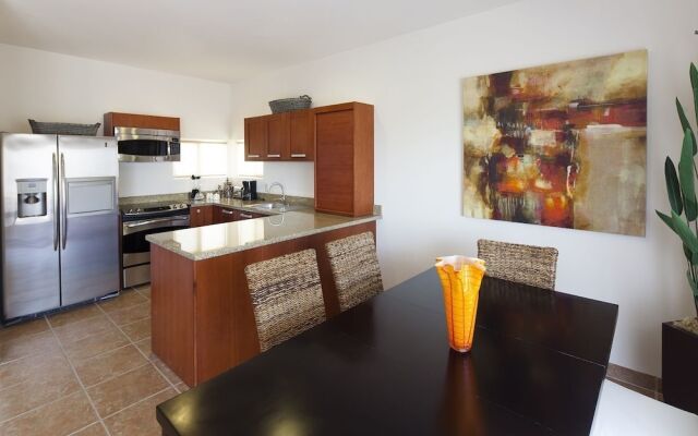 Puerta Cortes Residences: Las Colinas