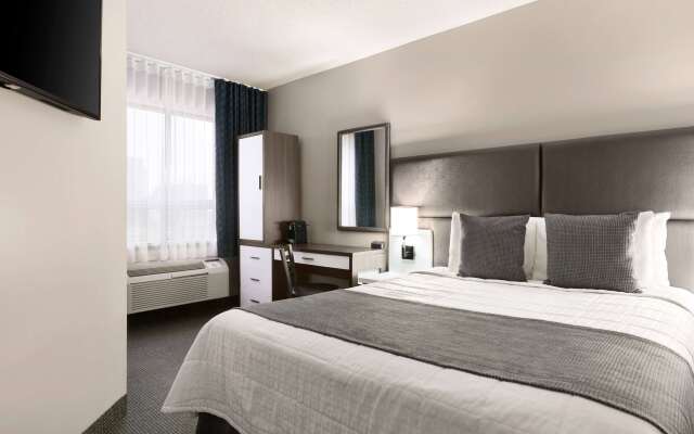 Travelodge Hotel by Wyndham Montreal Centre