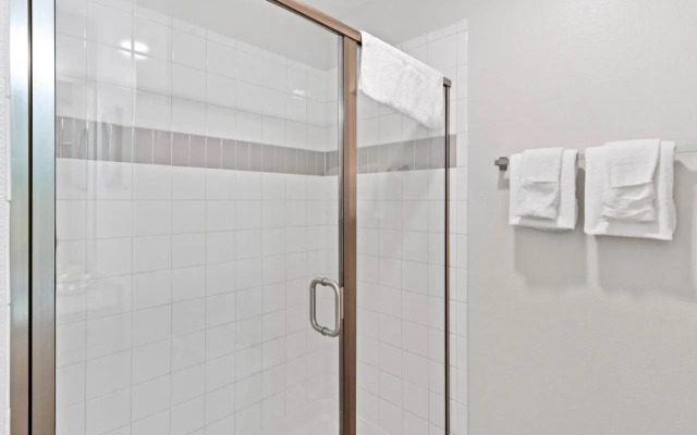 4012 Breakview Drive #210