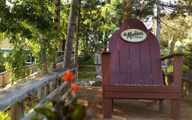 Maddens On Gull Lake