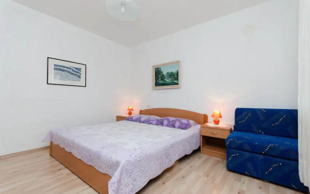 Apartments Mandica