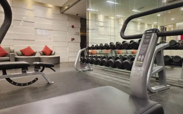 Xana Hotelle Hotel (Zhengzhou Yijia Jiaju Wangzhai Subway Station)