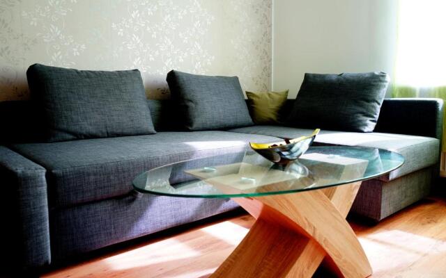 Arnie Apartman