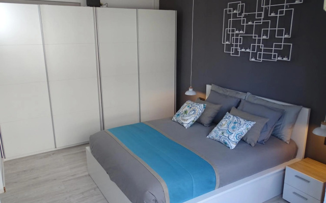 Santa Cruz Luxury Low-Cost Apartment with Terrace & Views