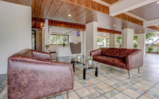 FabHotel Crystal Homes