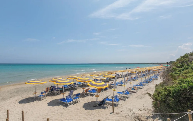 Villa 2 Sunset With Pool on Seashore