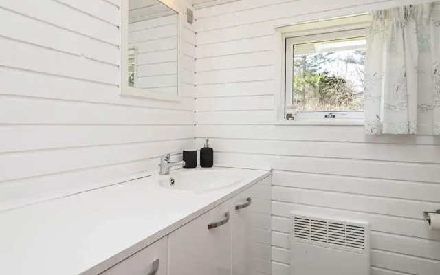 5 Person Holiday Home in Albaek