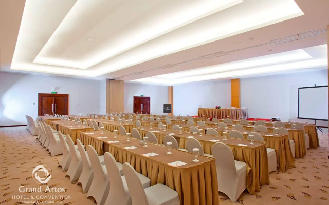 Grand Artos Hotel & Convention