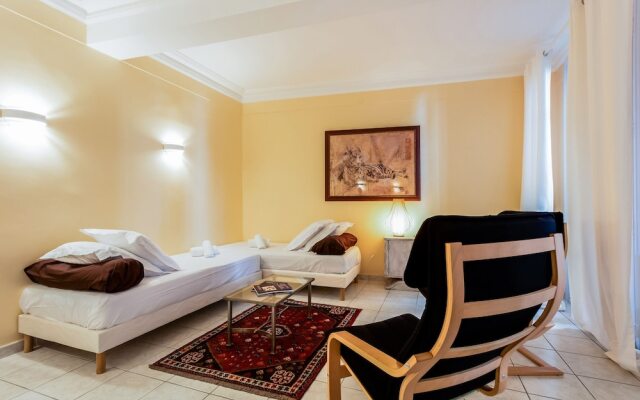 Les coulisses Fabre comedie - Premiere conciergerie