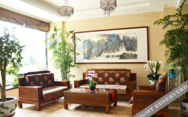 Taiji Business Hotel