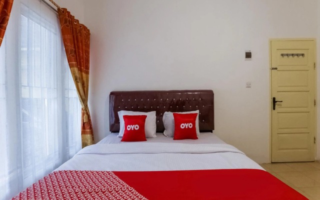 Hotel O Mine Residence – Guest Rooms – Padang