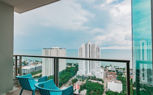 The Riviera Jomtien by Pattaya Holiday