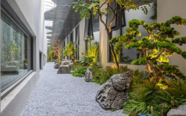 Yitel Collection Hotel (Hangzhou West Lake Scenic Area Intime in77)