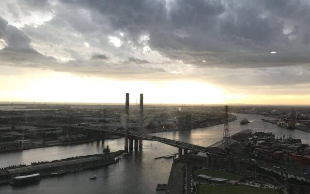 Apartments Melbourne Domain - New Quay Docklands