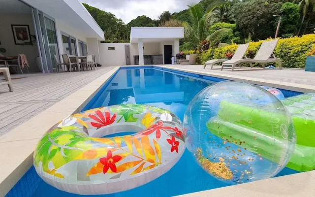 Mama Taras Luxury Villa
