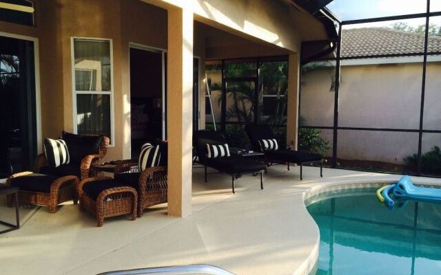 Buccaneer Court Home 1556