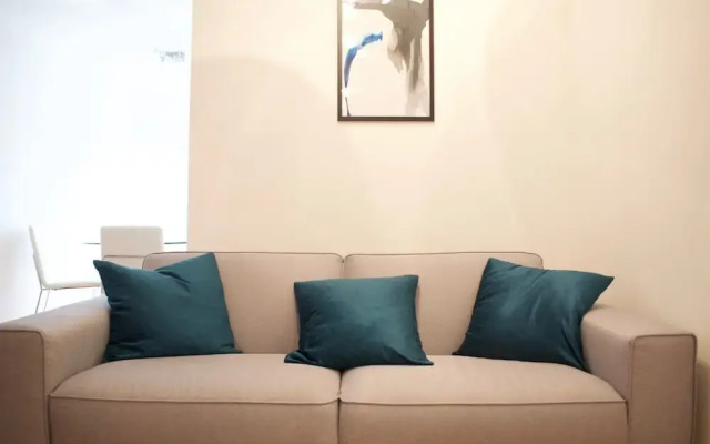 Newly Refurbished 2 Bedroom Bermondsey House