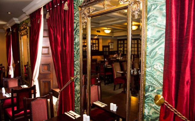 White River House Hotel