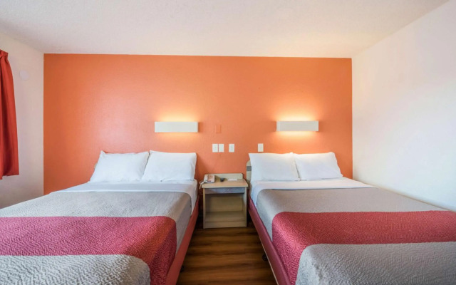 Motel 6 Fairfield, CA - North