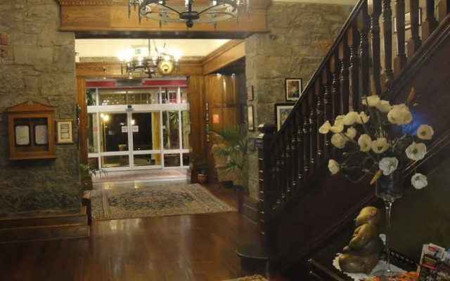 Hydro Hotel