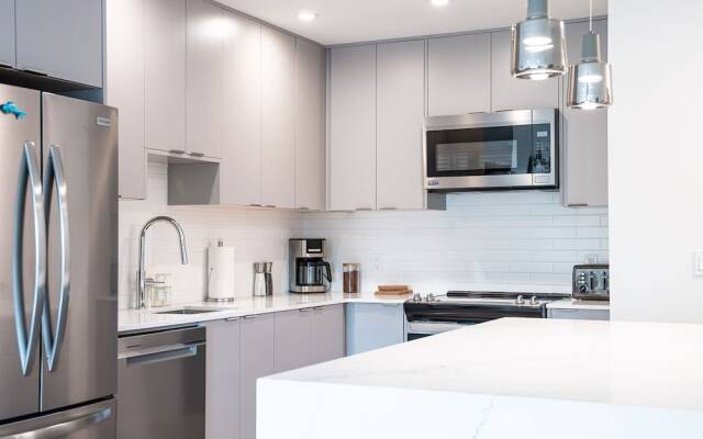 Wildflower Retreat-Revelstoke Vacations