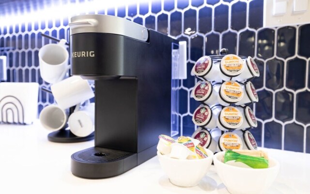 Scottsdale East Osborn 4 Bedroom Home by RedAwning, Scottsdale