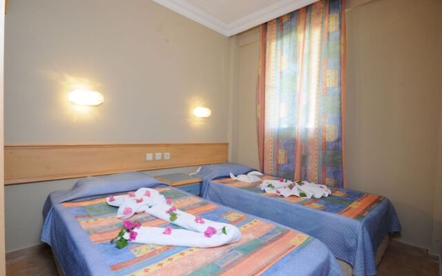 Selen Hotel Icmeler