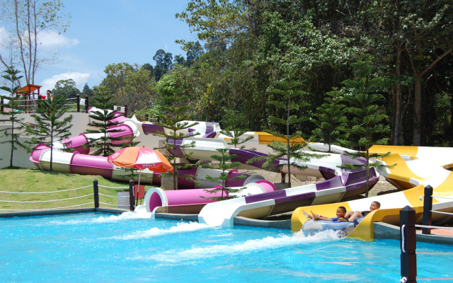 Everia Villas Resort