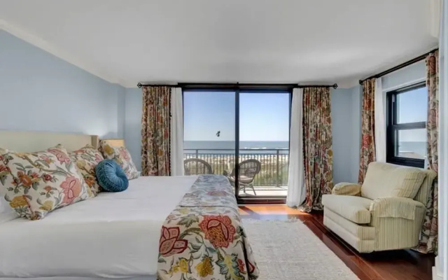Shipwatch 408a by Wild Dunes, Oceanfront Condo