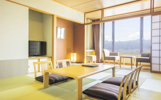 Fruit Park Fujiya Hotel