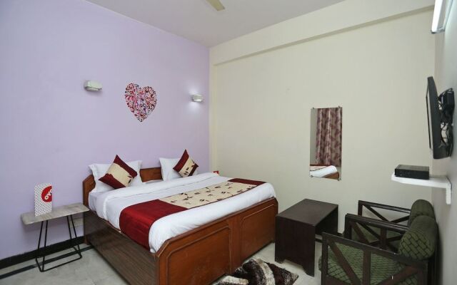 OYO 13592 Royal Stay Inn